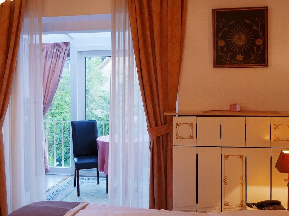 Haus Mooren, Hotel Garni Dusseldorf Ngoại thất bức ảnh