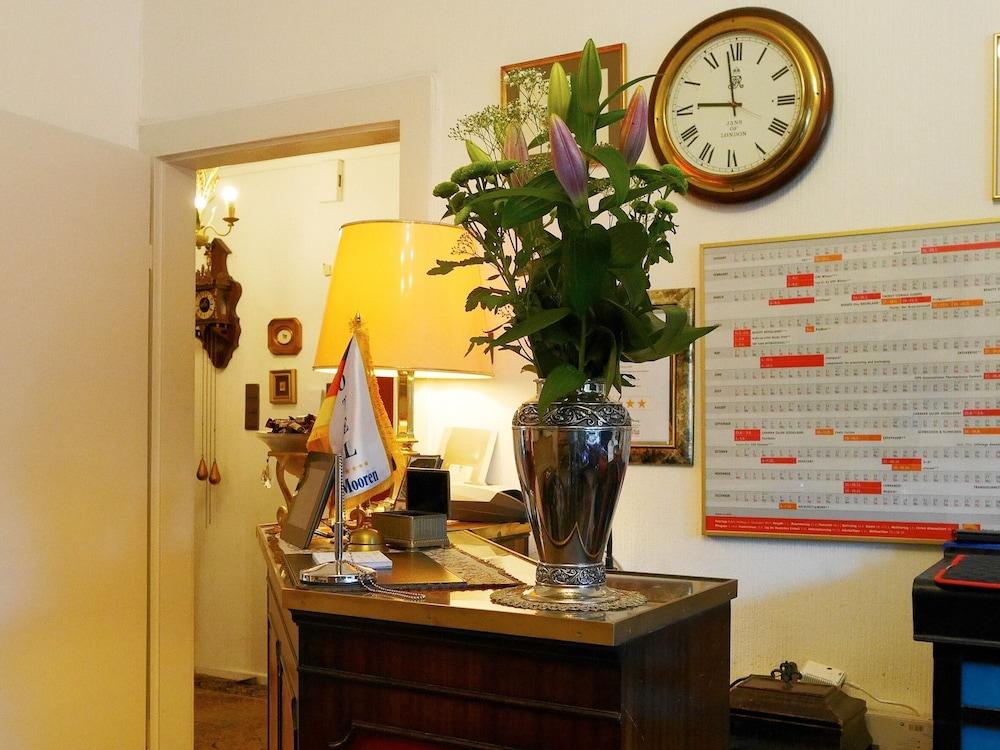 Haus Mooren, Hotel Garni Dusseldorf Ngoại thất bức ảnh